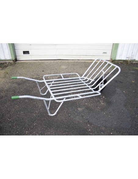 Brouette basculante 250 litres