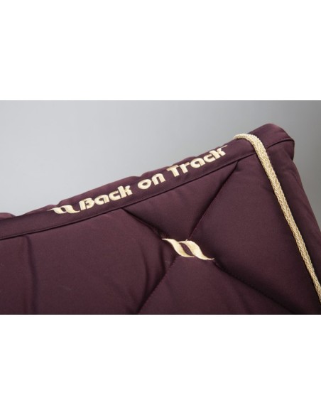 TAPIS DE SELLE DE DRESSAGE BACK ON TRACK® "NIGHT COLLECTION"