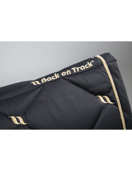 TAPIS DE SELLE DE DRESSAGE BACK ON TRACK® "NIGHT COLLECTION"