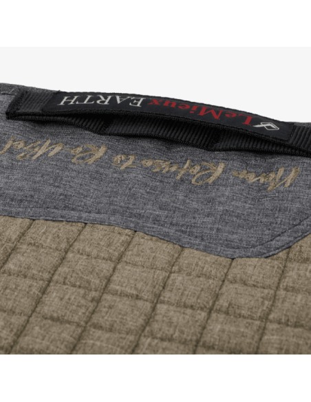 Tapis CSO Close Contact Earth LeMieux