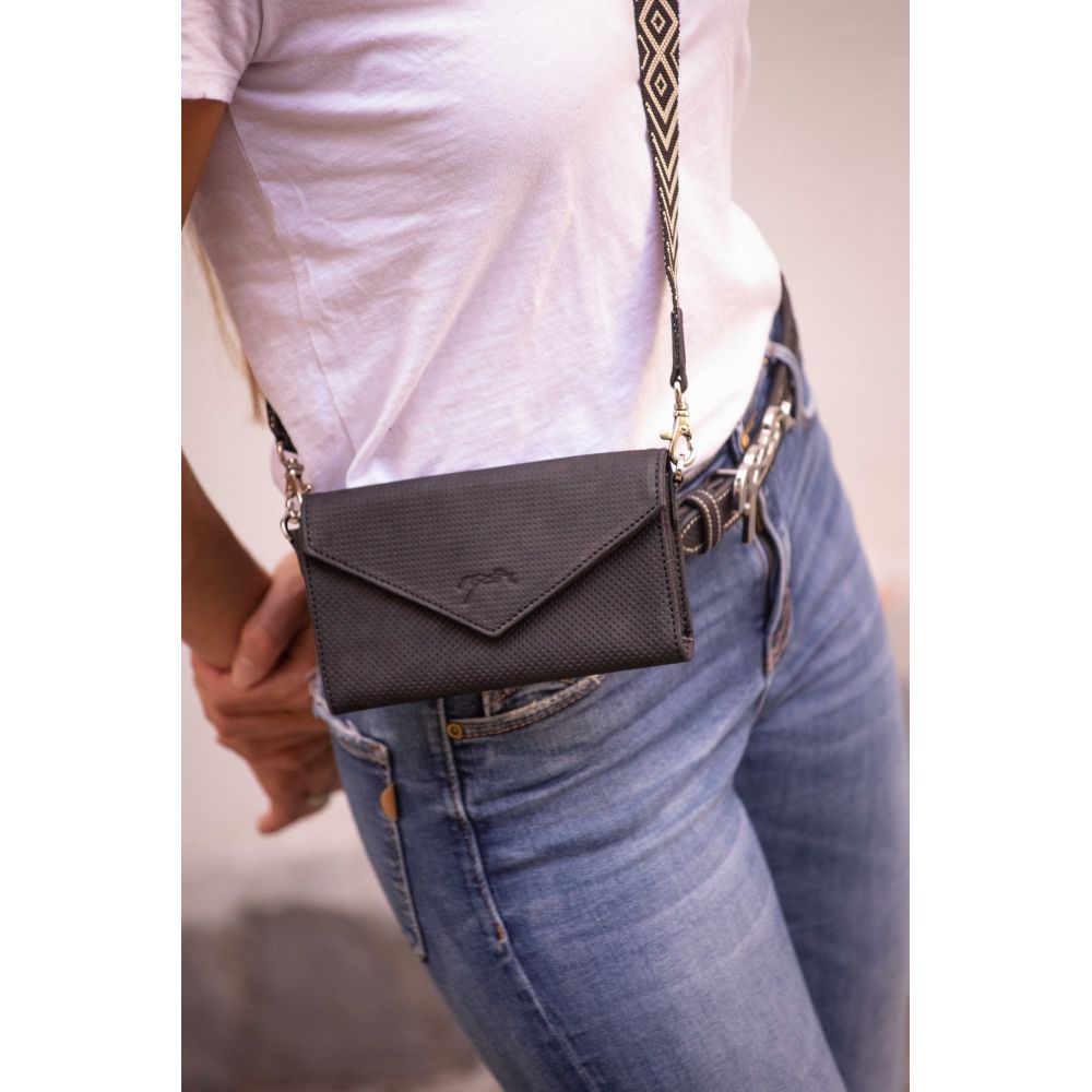 Phone Pocket PENELOPE perforiertes Leder