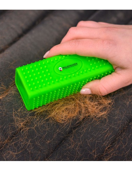 Brosse à mue ramasse-poils Waldhausen