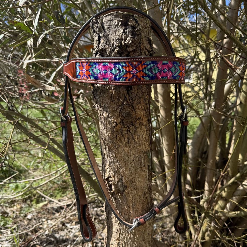 Cabezada de cuentas navajo