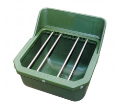 mangeoire-securisee-pour-poulain